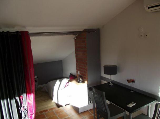 Terre De Garance Acomodação com café da manhã Lagardelle-sur-Lèze Quarto foto